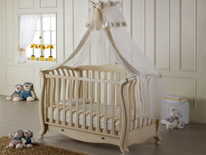 Andrea Κρεβάτι Andrea Κρεβάτι